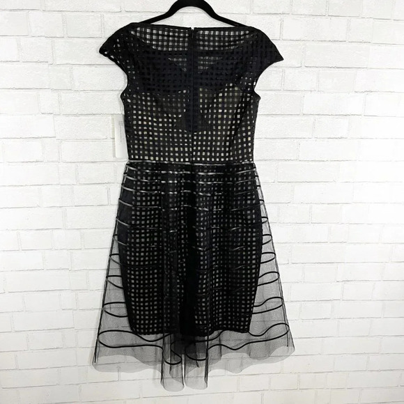 Lela Rose Black Embroidered Dress with Striped Tulle Overlay Women's Size 8 NWT - Picture 4 of 10